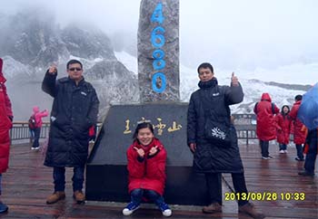 玉龍雪山三人行.jpg
