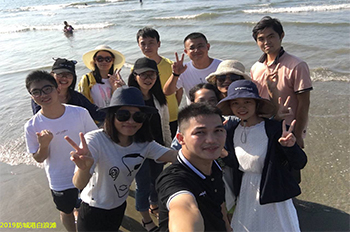 2019.04.jpg